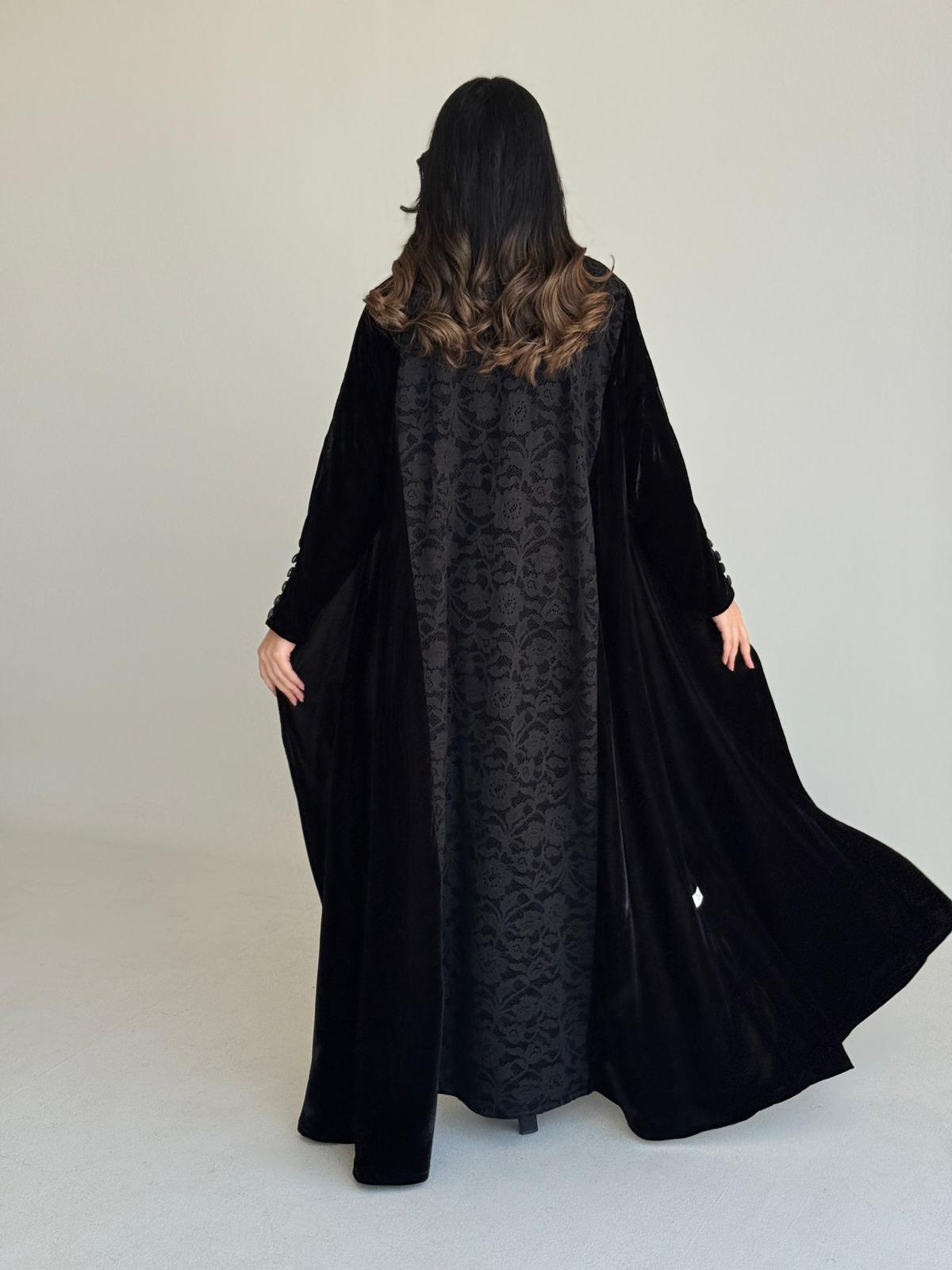 عباية فاخرة بلوحة خلفية من الدانتيل